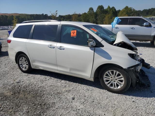 2016 TOYOTA SIENNA XLE - 5TDYK3DCXGS697199