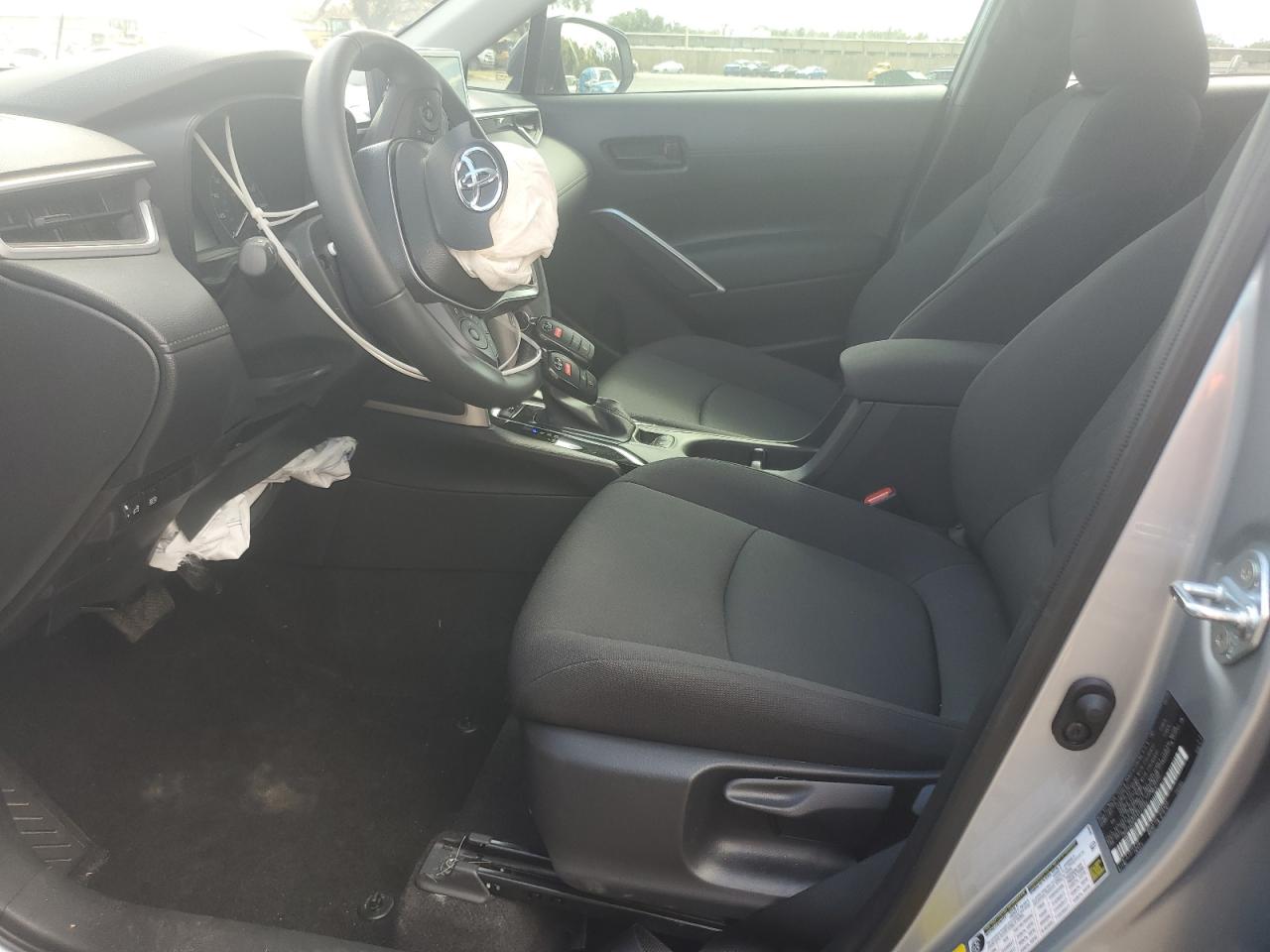 TOYOTA COROLLA CROSS LE