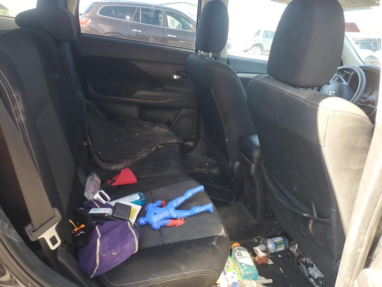 MITSUBISHI OUTLANDER ES