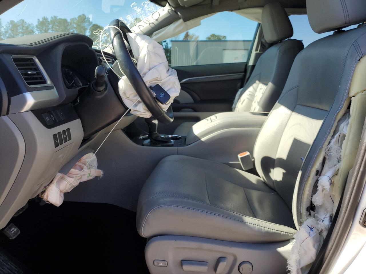 TOYOTA HIGHLANDER LIMITED