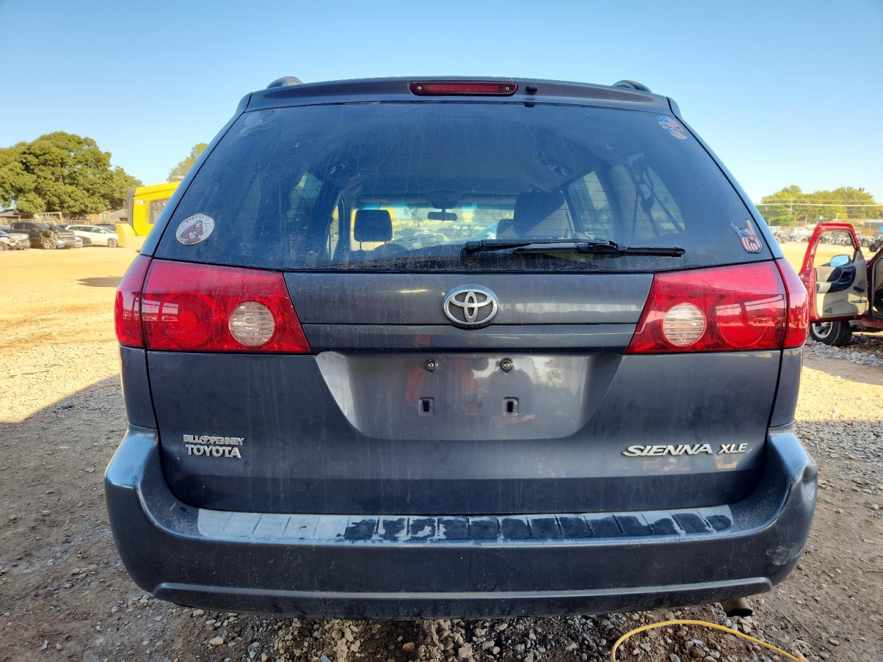 Lot #3291363162 2006 TOYOTA SIENNA XLE