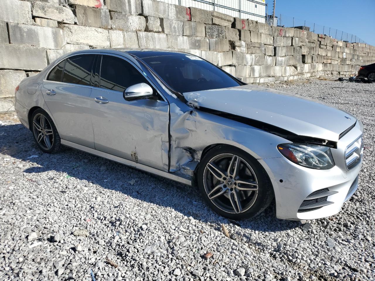 MERCEDES-BENZ E-CLASS 300 4MATIC