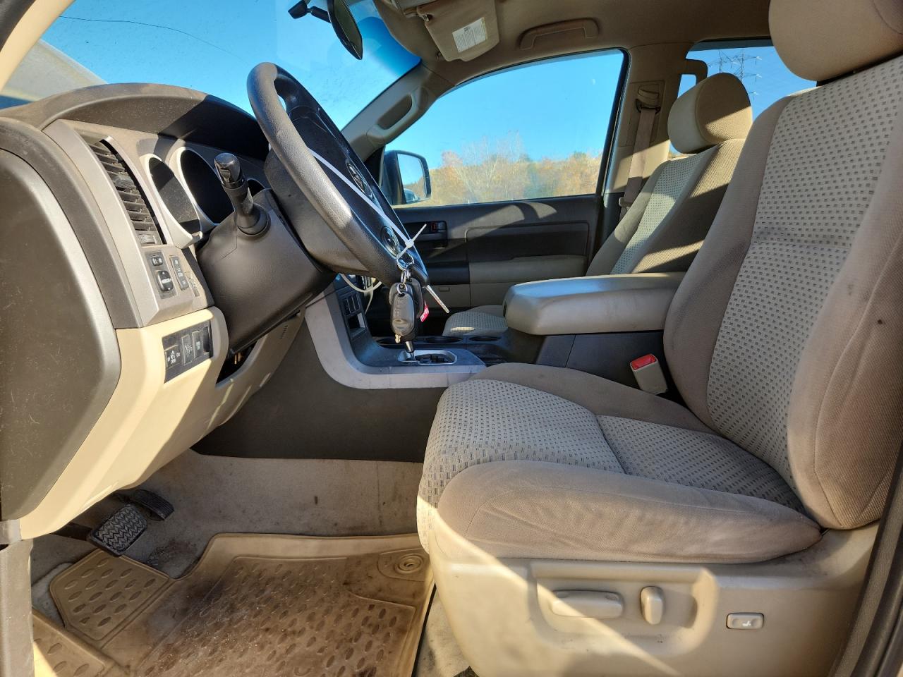 TOYOTA TUNDRA DOUBLE CAB SR5