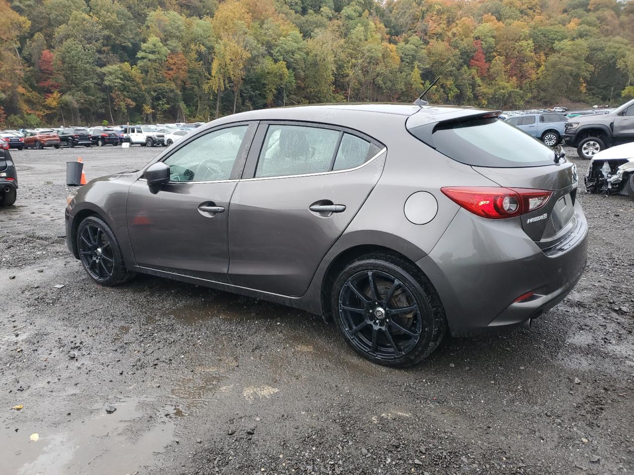 MAZDA 3 TOURING