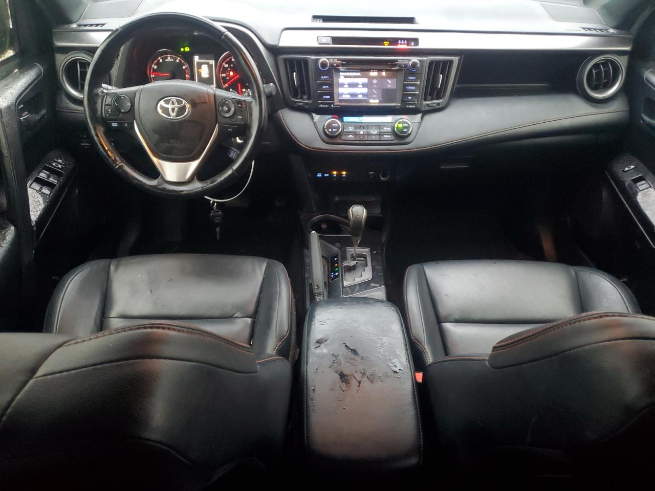 TOYOTA RAV4 SE