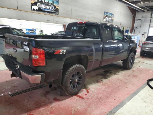 2011 CHEVROLET SILVERADO - 1GCRKSE31BZ294037