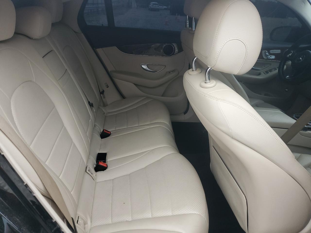 MERCEDES-BENZ GLC-CLASS 300 4MATIC