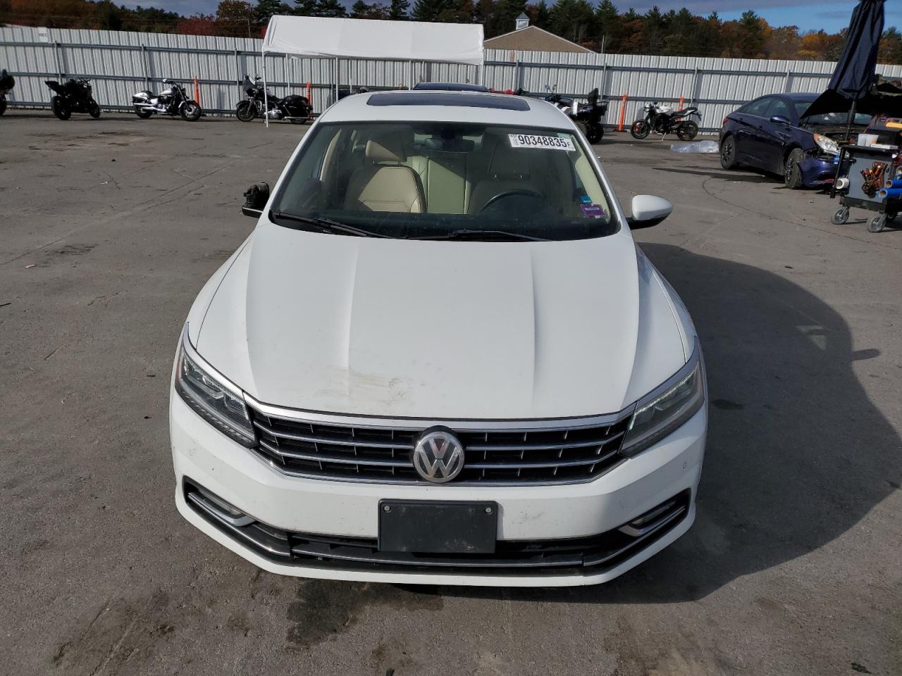 VOLKSWAGEN PASSAT SE