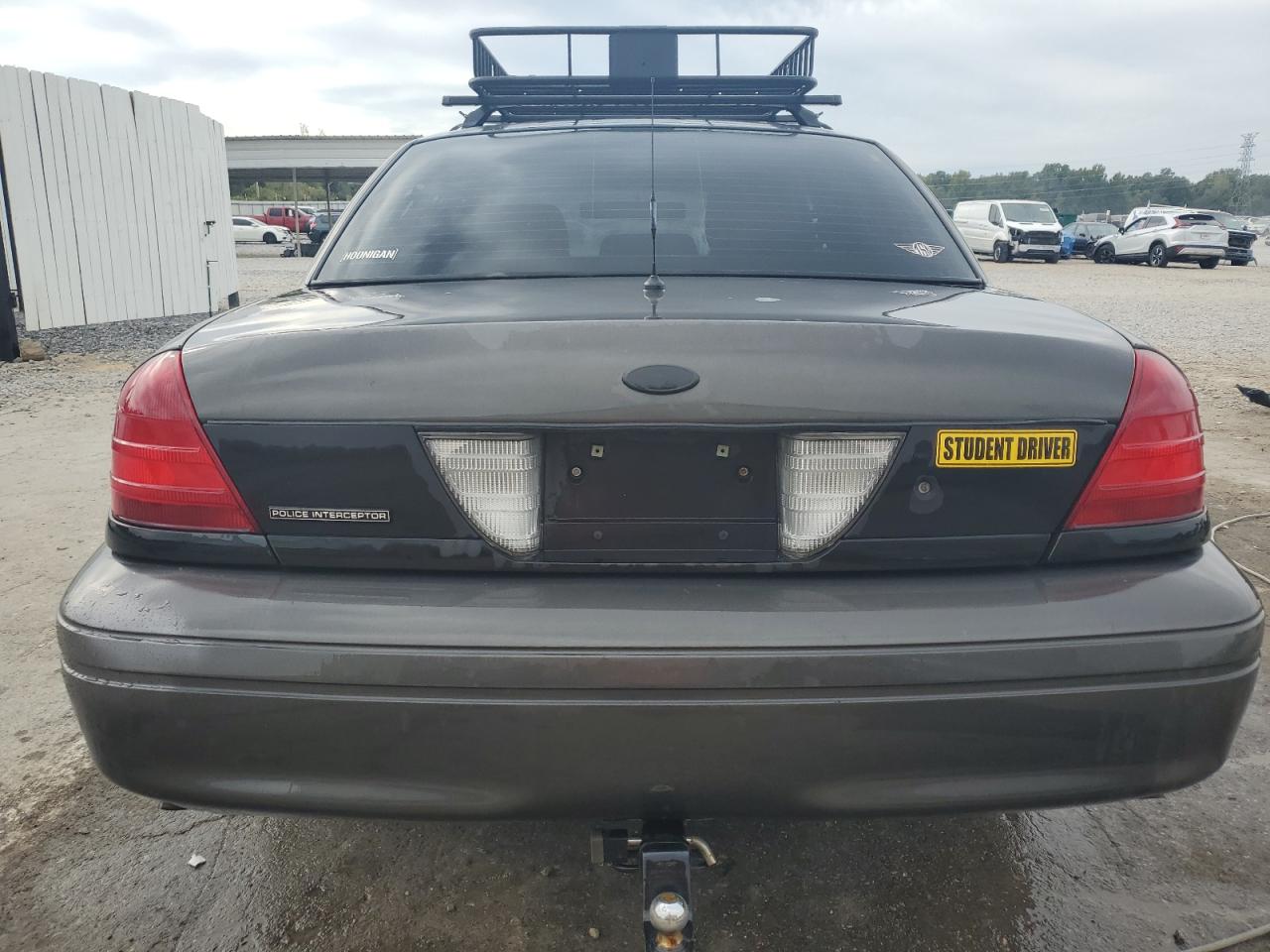 FORD CROWN VICTORIA POLICE INTERCEPTOR