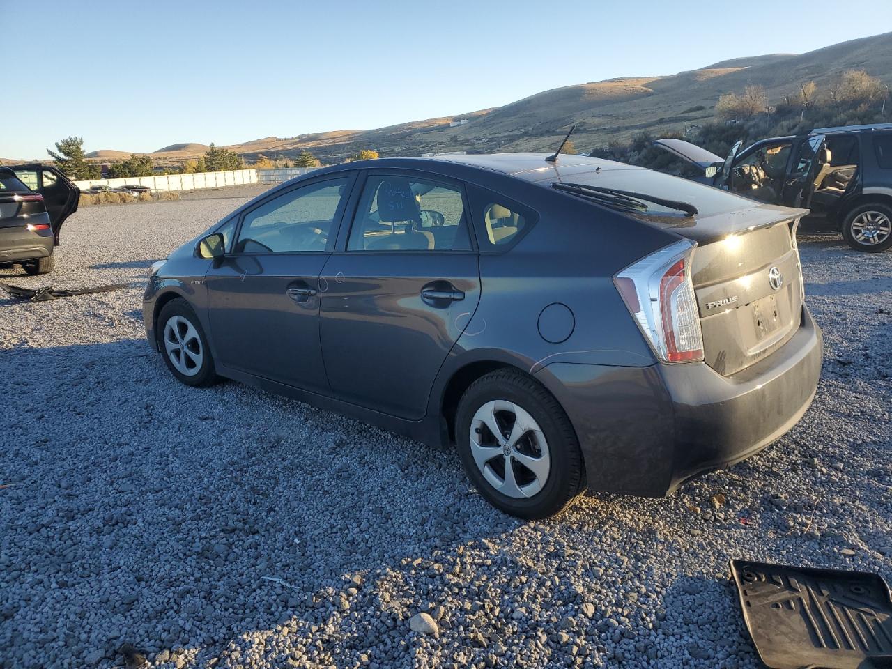 TOYOTA PRIUS