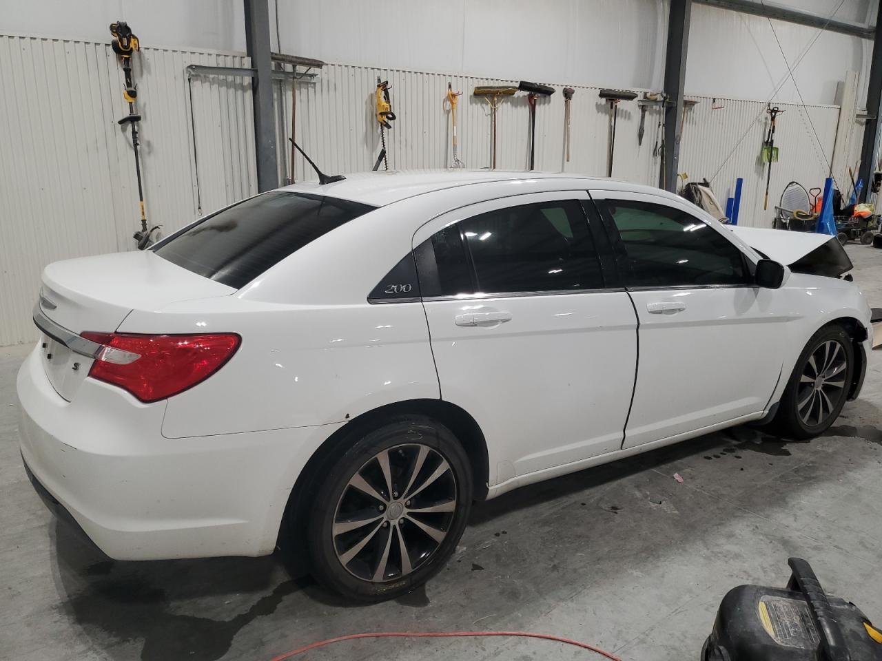 CHRYSLER 200 TOURING
