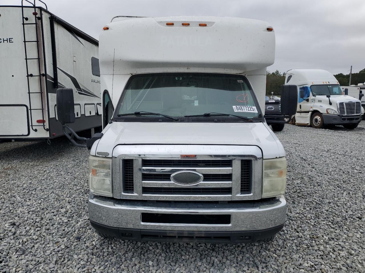 FORD ECONOLINE E450 SUPER DUTY CUTAWAY VAN