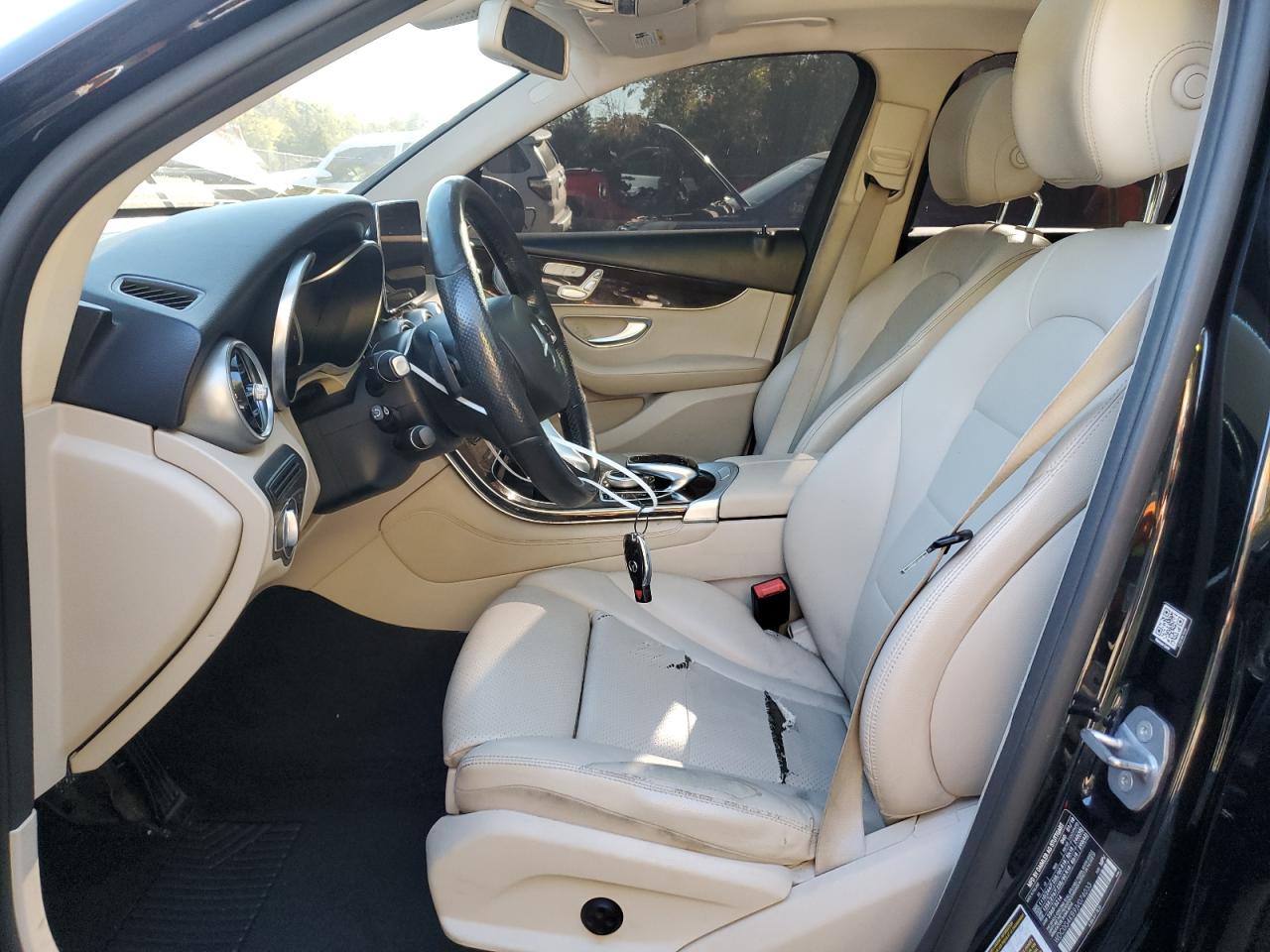 MERCEDES-BENZ GLC-CLASS 300 4MATIC