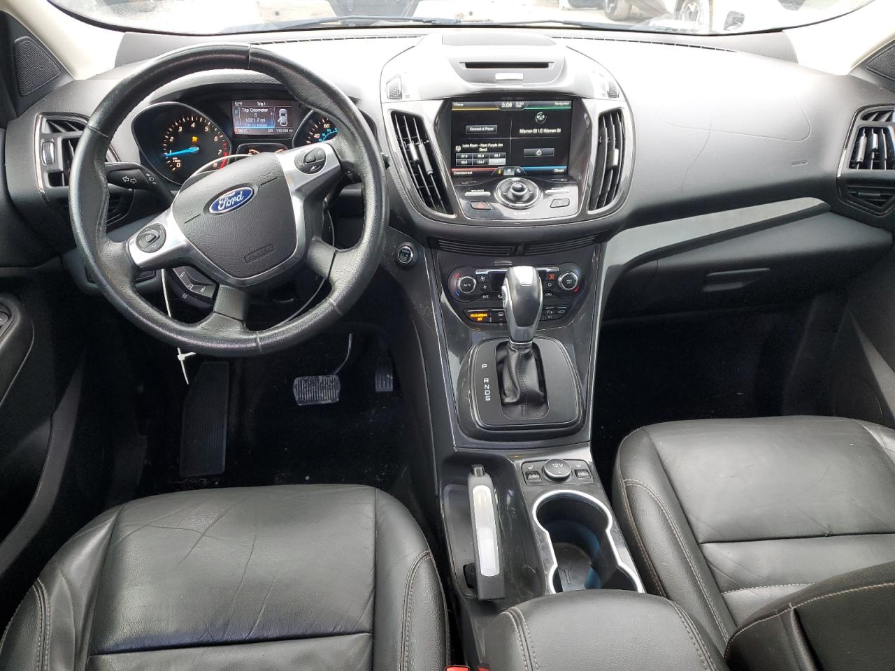 FORD ESCAPE TITANIUM