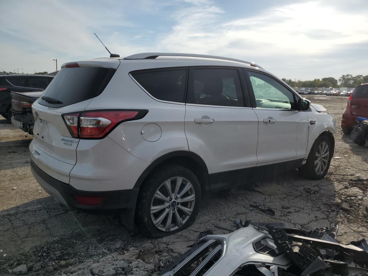 FORD ESCAPE TITANIUM