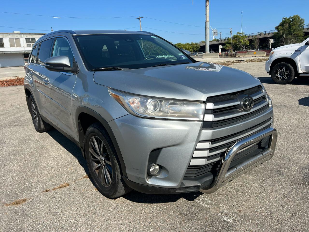 TOYOTA HIGHLANDER SE