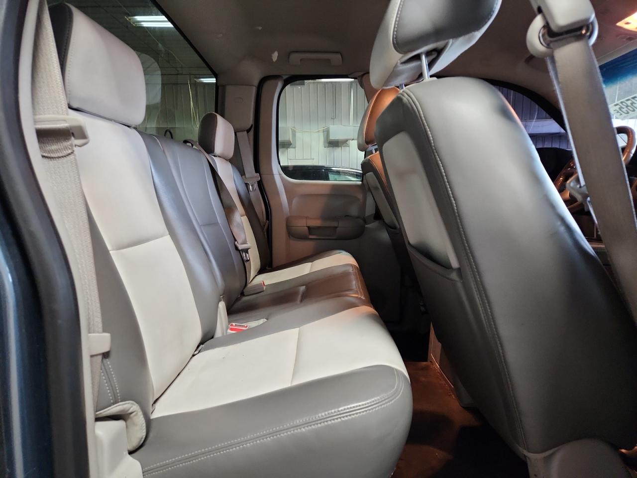 CHEVROLET SILVERADO C1500 LT