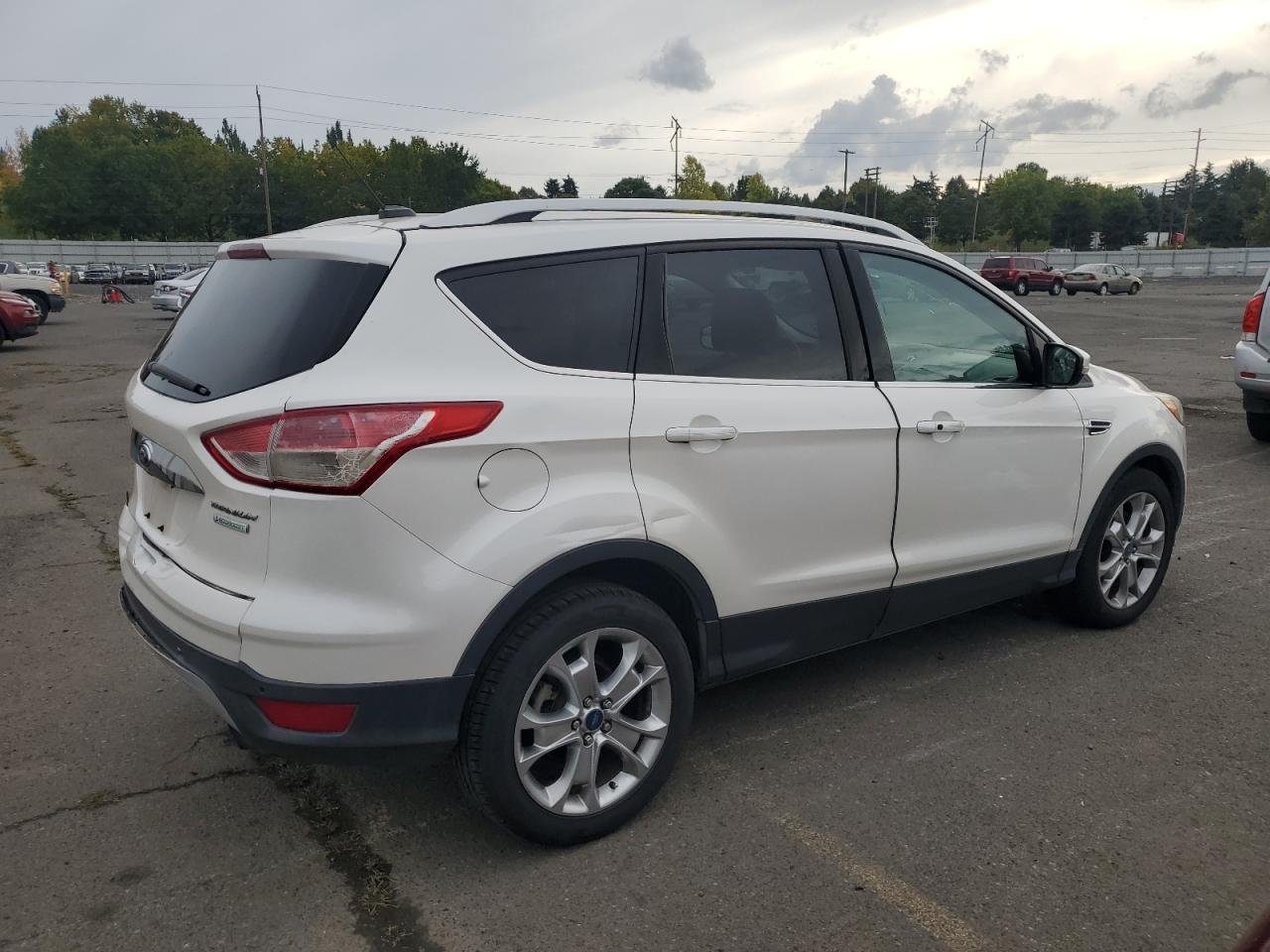 FORD ESCAPE TITANIUM