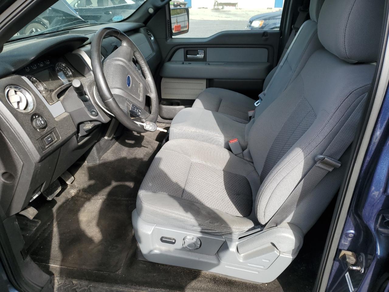 FORD F-150 SUPERCREW