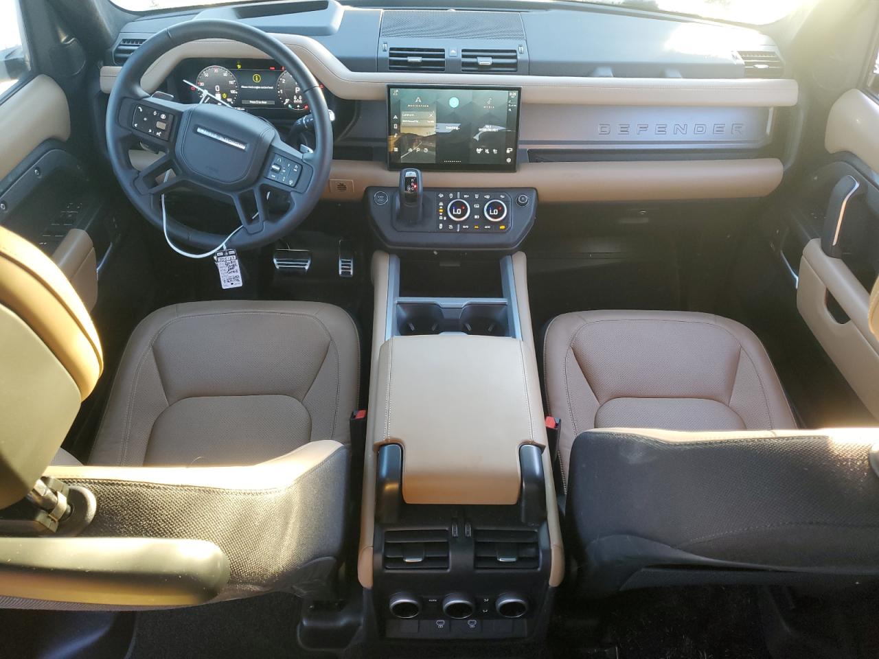 LAND ROVER DEFENDER 130