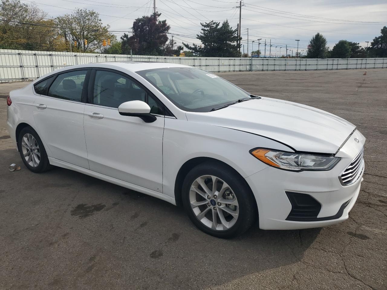 FORD FUSION SE