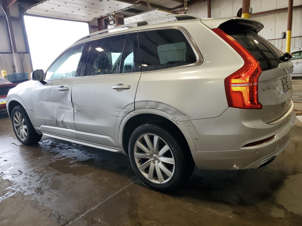 VOLVO XC90 T6