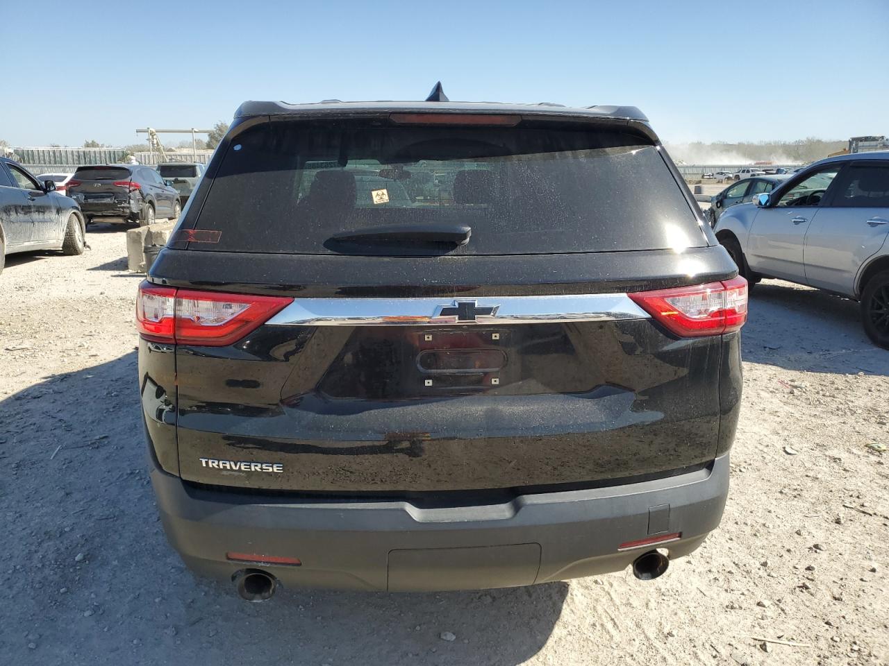 CHEVROLET TRAVERSE LS