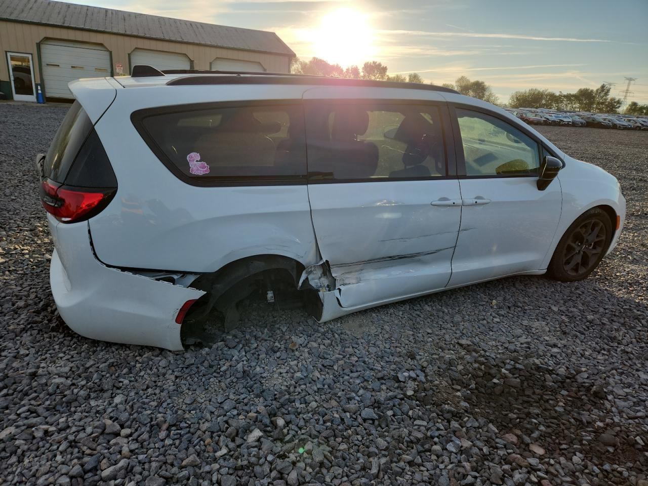 CHRYSLER PACIFICA TOURING L
