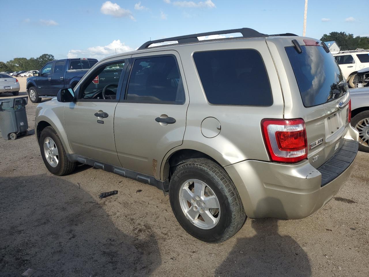 FORD ESCAPE XLT