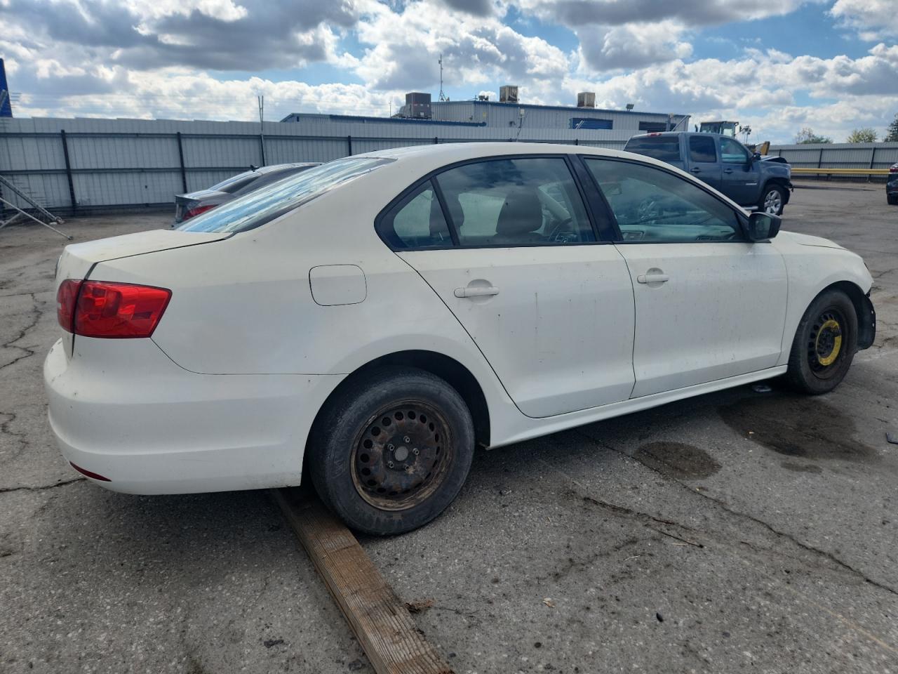 VOLKSWAGEN JETTA BASE
