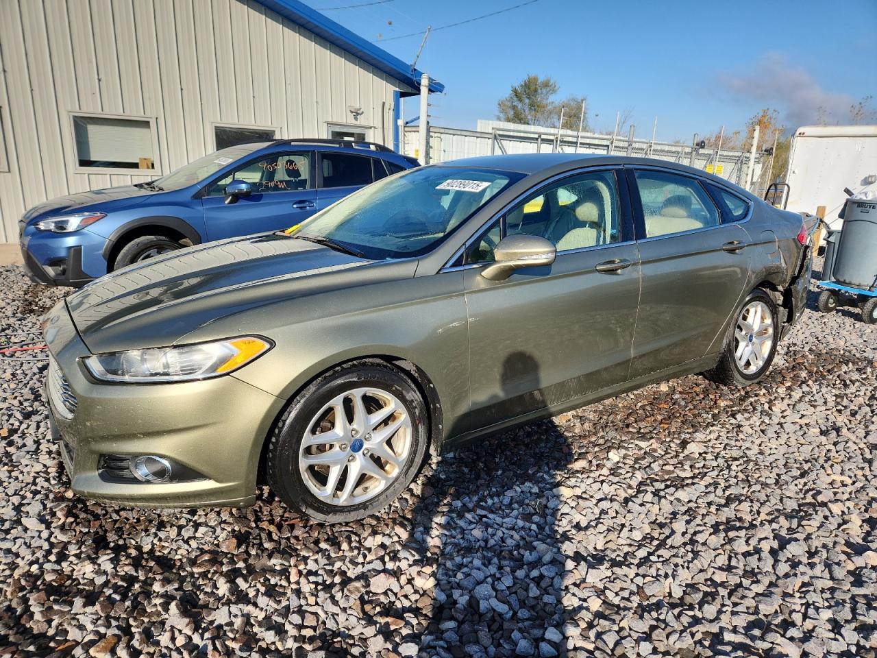 FORD FUSION SE