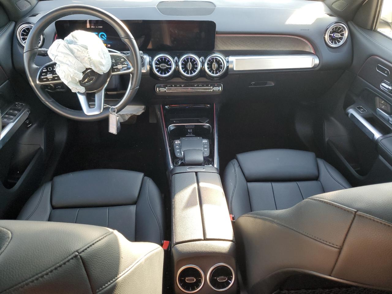 MERCEDES-BENZ EQB 300 4MATIC