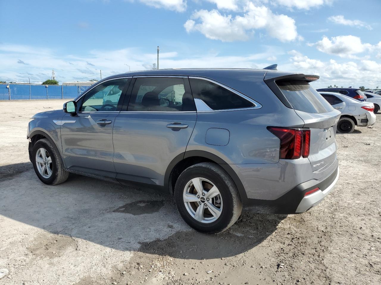 Lot #3301827340 2025 KIA SORENTO LX