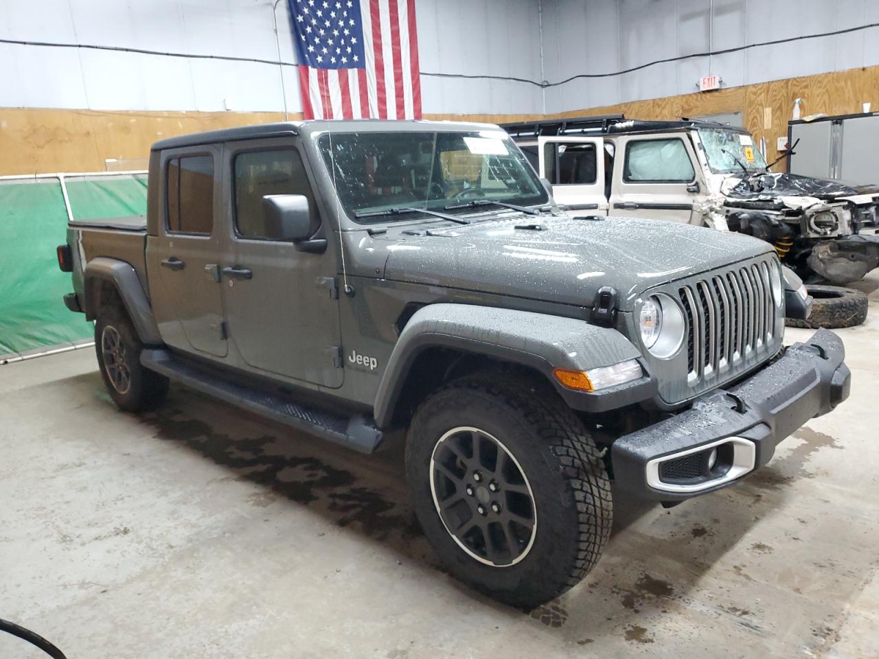 JEEP GLADIATOR OVERLAND