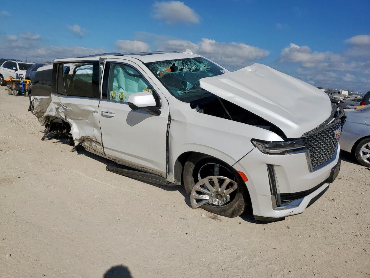 CADILLAC ESCALADE PREMIUM LUXURY
