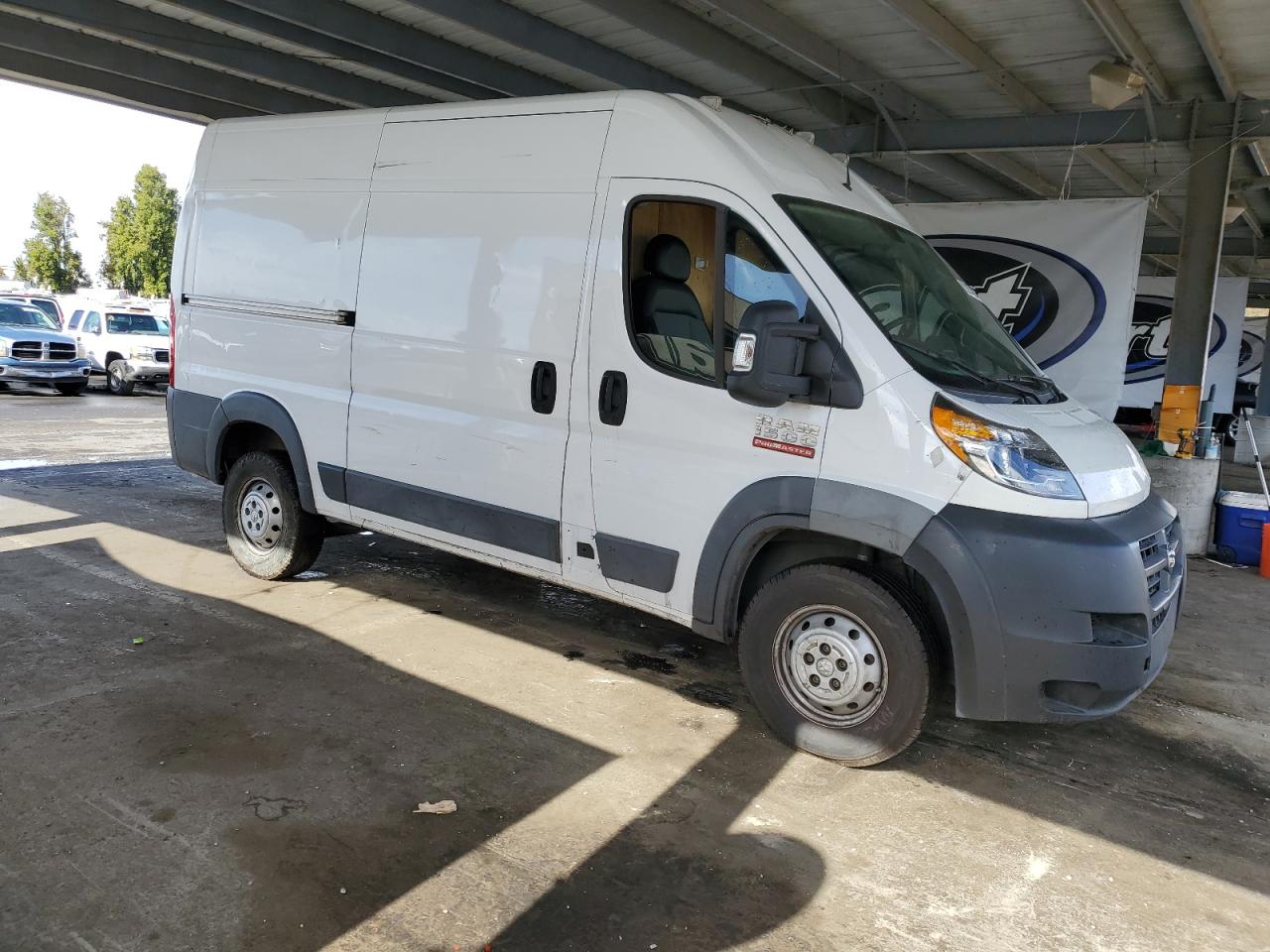 RAM PROMASTER 1500 HIGH