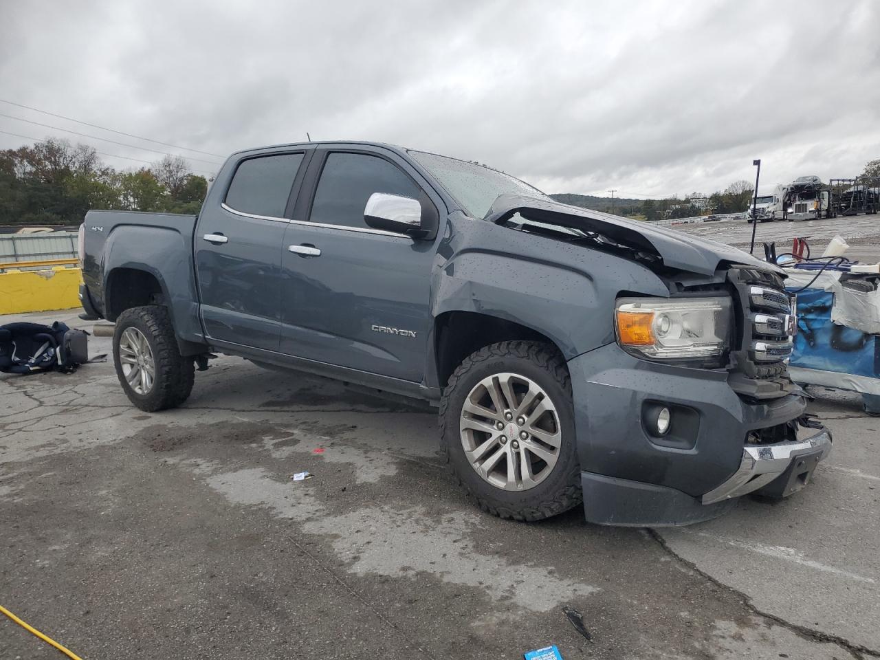 GMC CANYON SLT