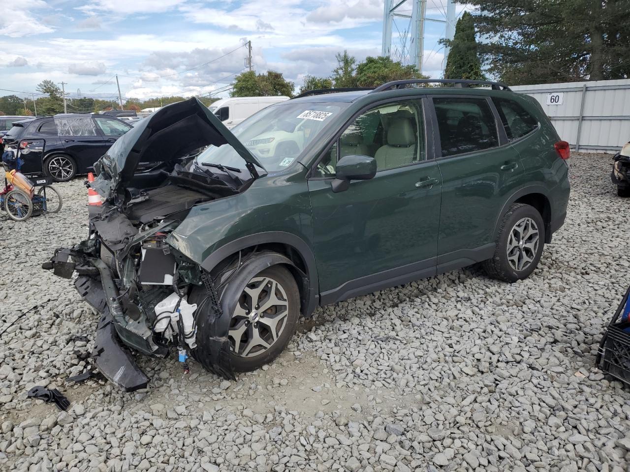 SUBARU FORESTER PREMIUM