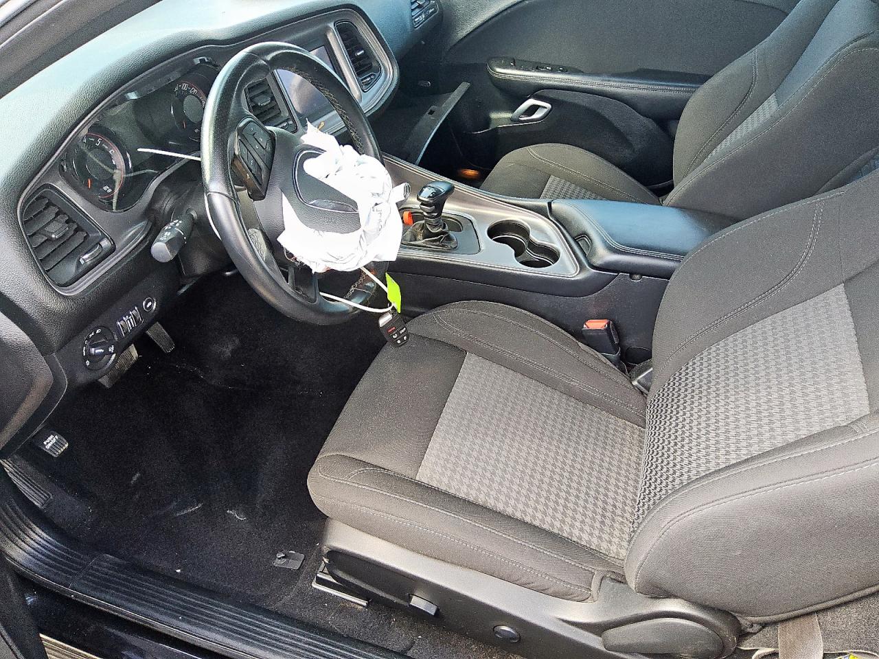 DODGE CHALLENGER SXT