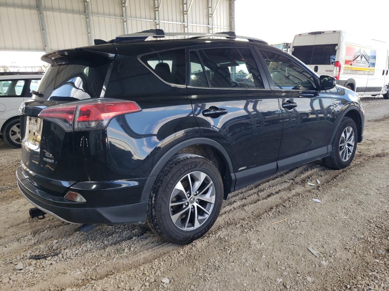 TOYOTA RAV4 XLE