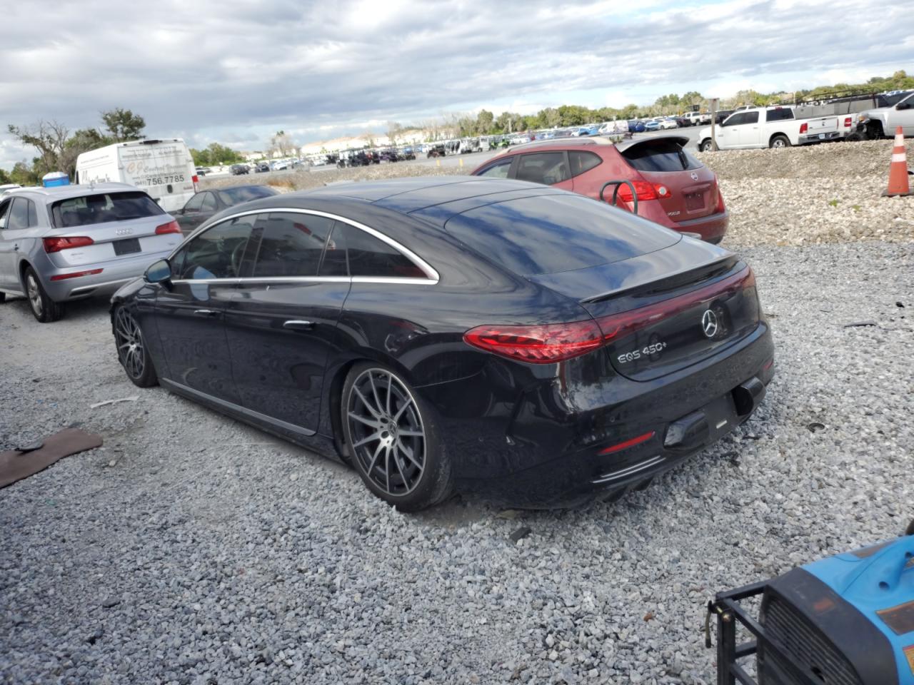 MERCEDES-BENZ EQS 450+