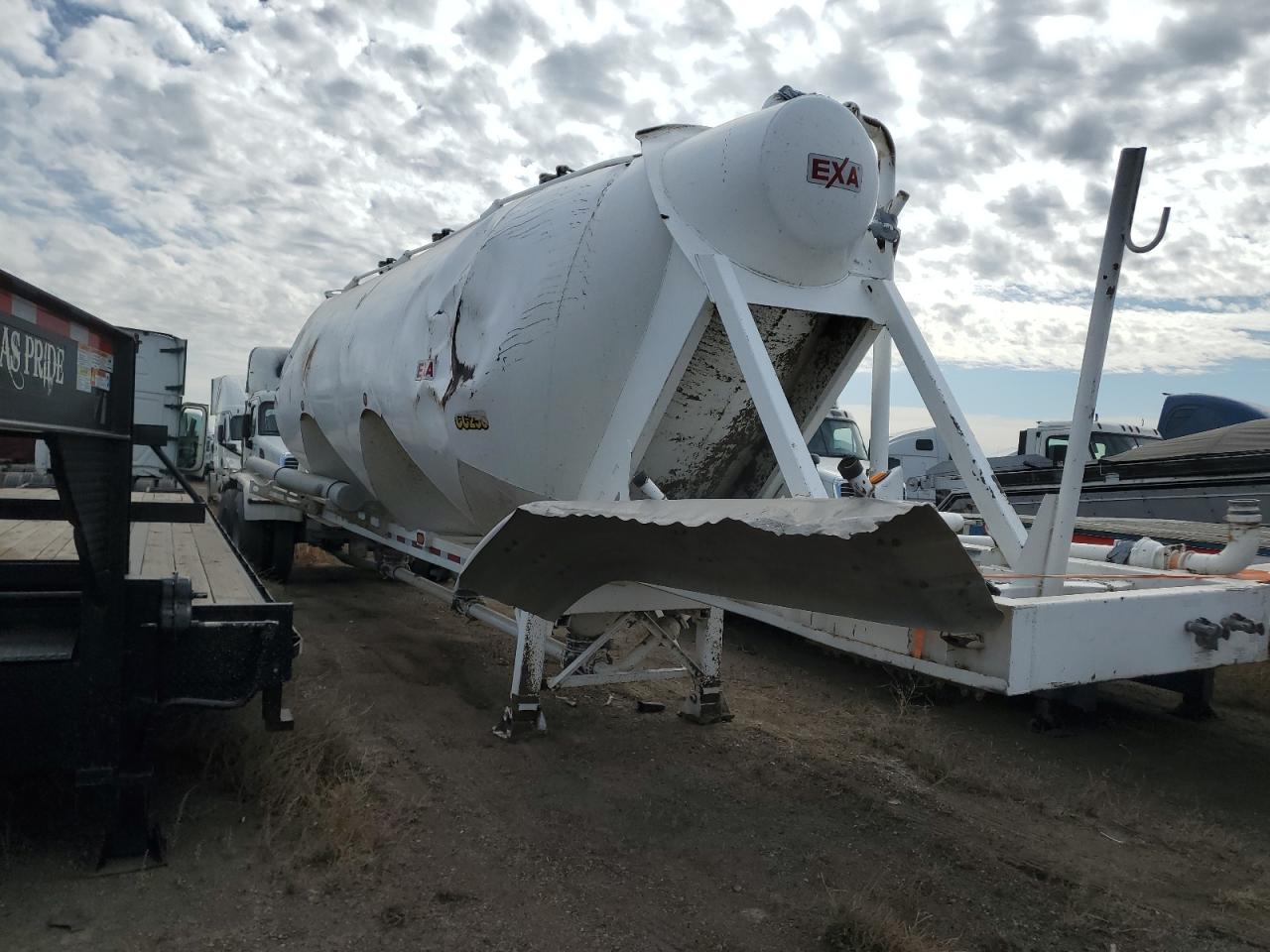 Lot #3305340313 2015 EXA TANKER
