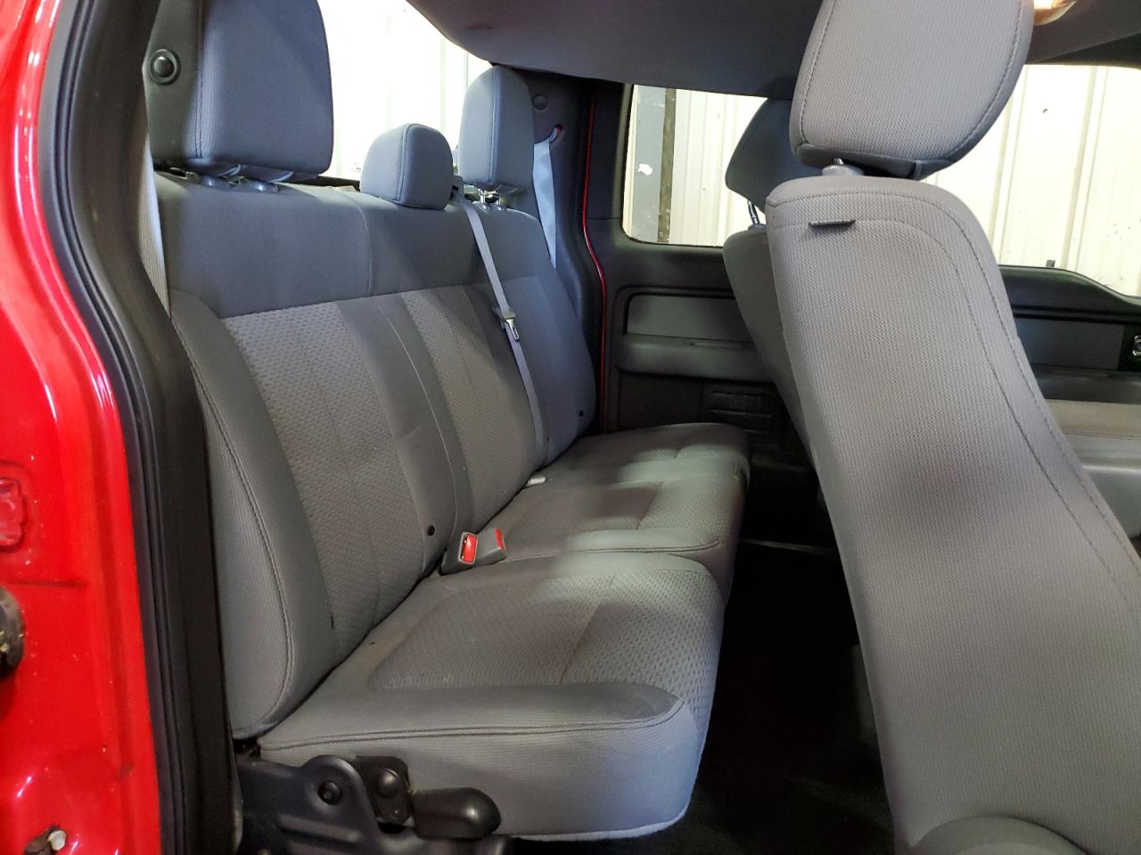 FORD F-150 SUPER CAB