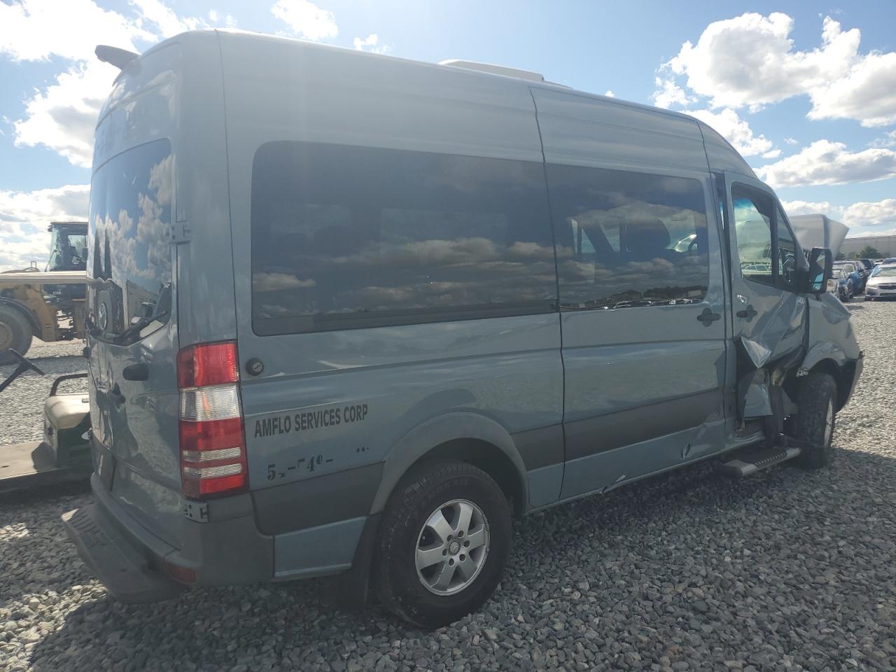 MERCEDES-BENZ SPRINTER 2500
