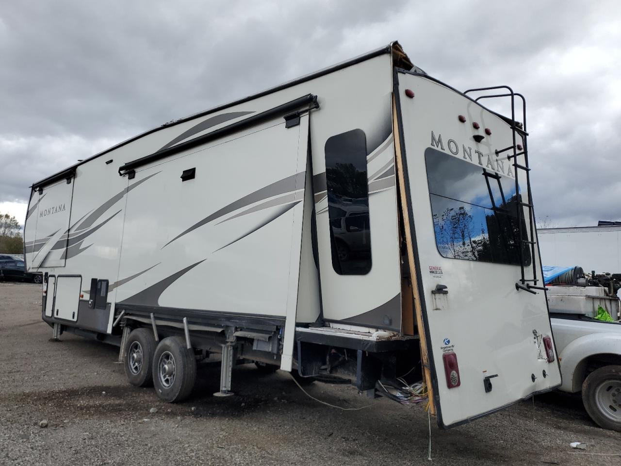 Lot #3297145528 2020 KEYS TONE RV MONTANA LUXU