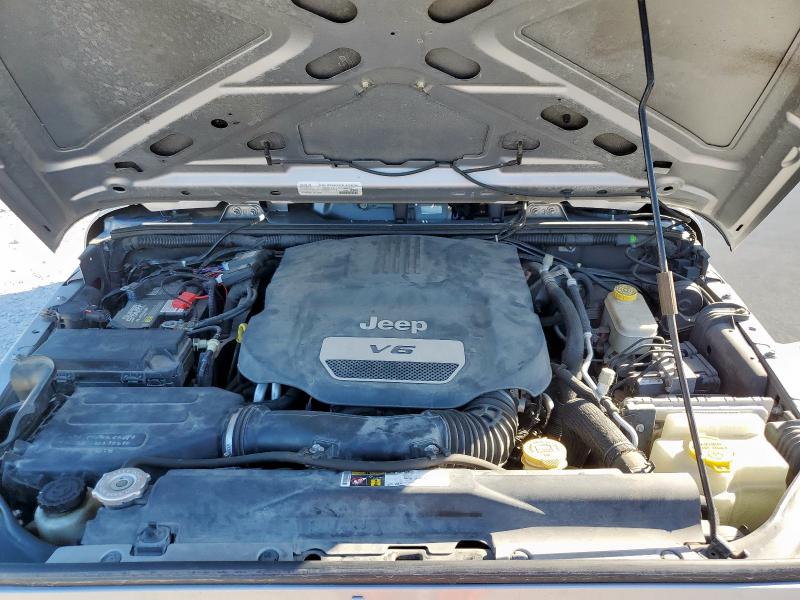 2015 JEEP WRANGLER U - 1C4BJWDG9FL624399