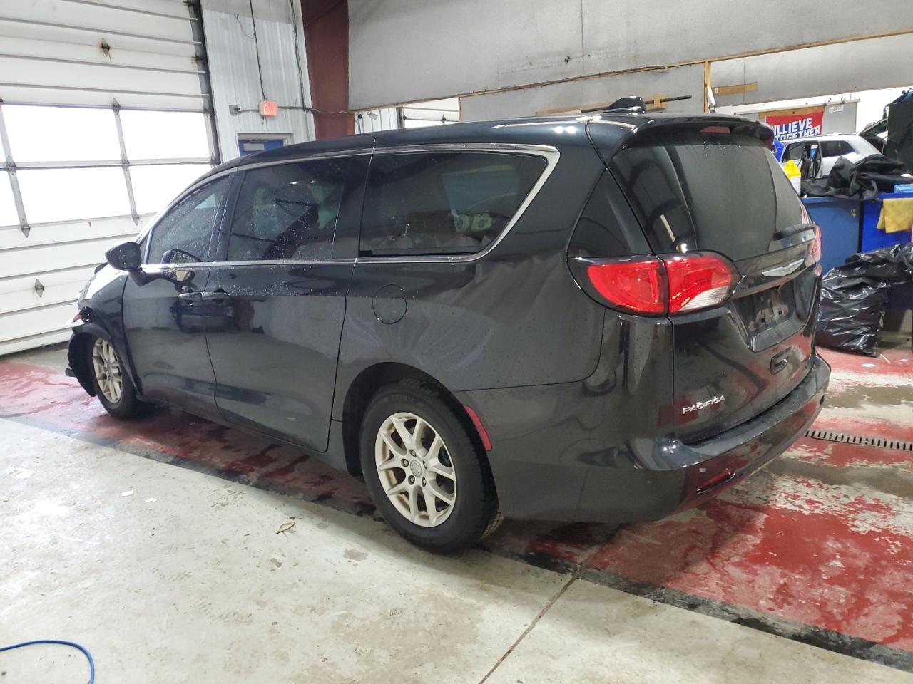 CHRYSLER PACIFICA TOURING