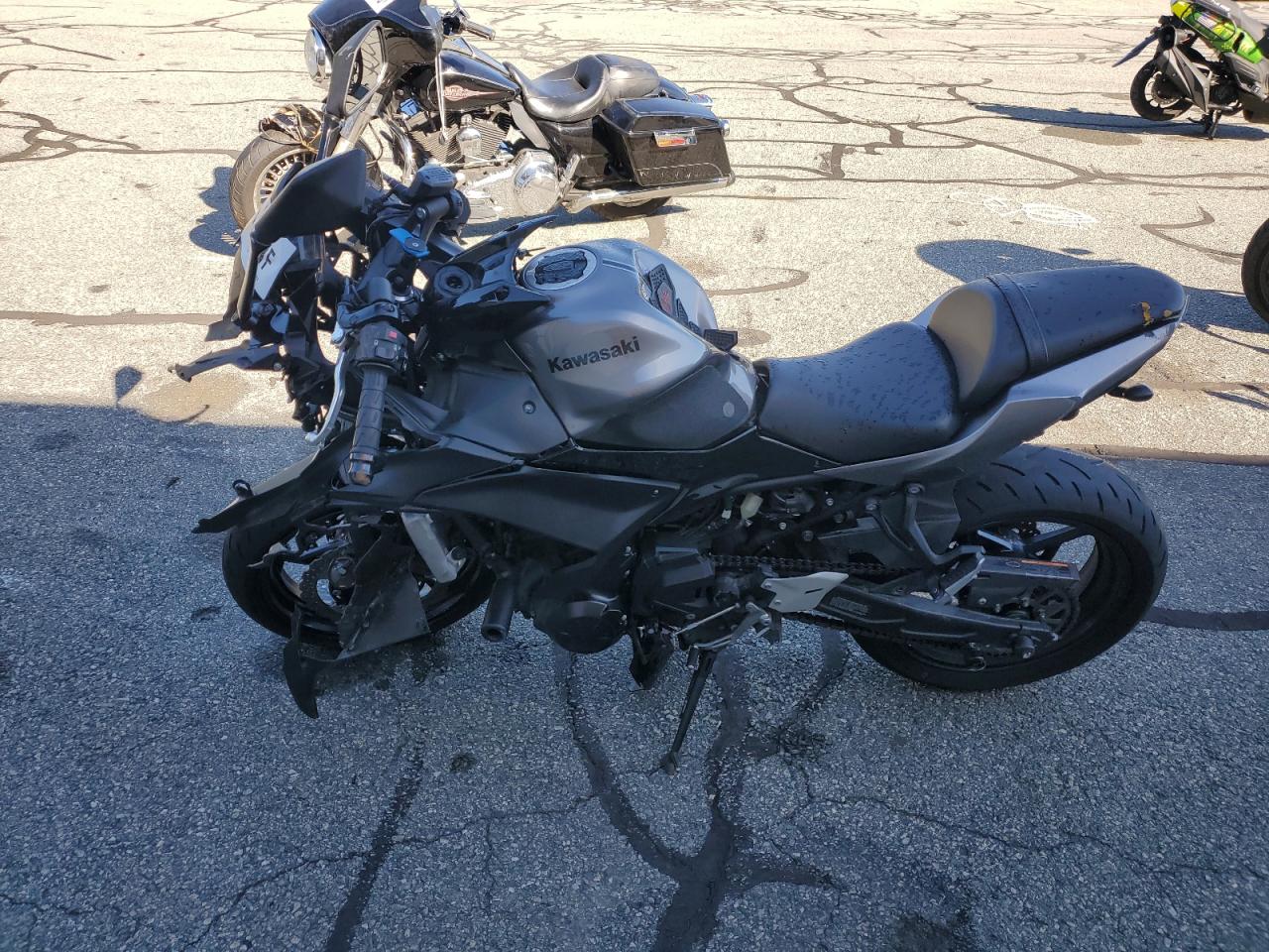 Lot #3266801355 2021 KAWASAKI EX650 M