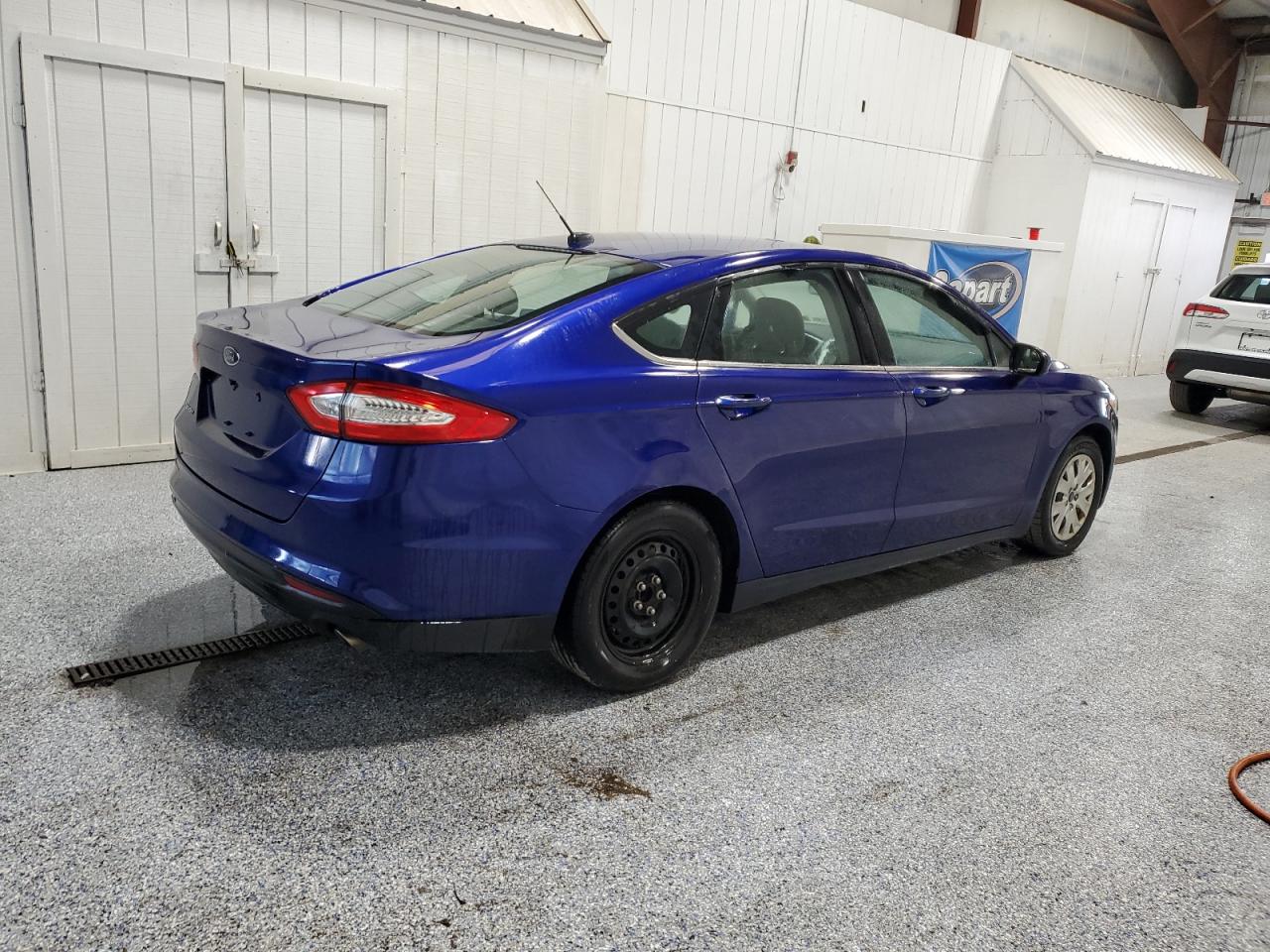 FORD FUSION S