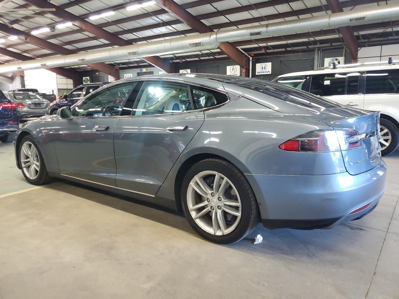 TESLA MODEL S